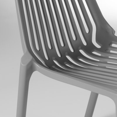 Chaise de jardin ajourée en plastique gris - 103376 - 3663095013170