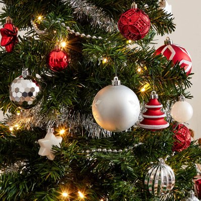 Sapin de Noël artificiel avec kit de décoration - Ottawa 210cm - vert avec décorations rouge. argent et blanc - 3760326998166 - 3760326998166