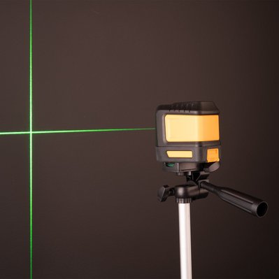 Niveau laser en croix autonivelant avec trépied + étui       portée 30m - 742_1547 - 5902565277802